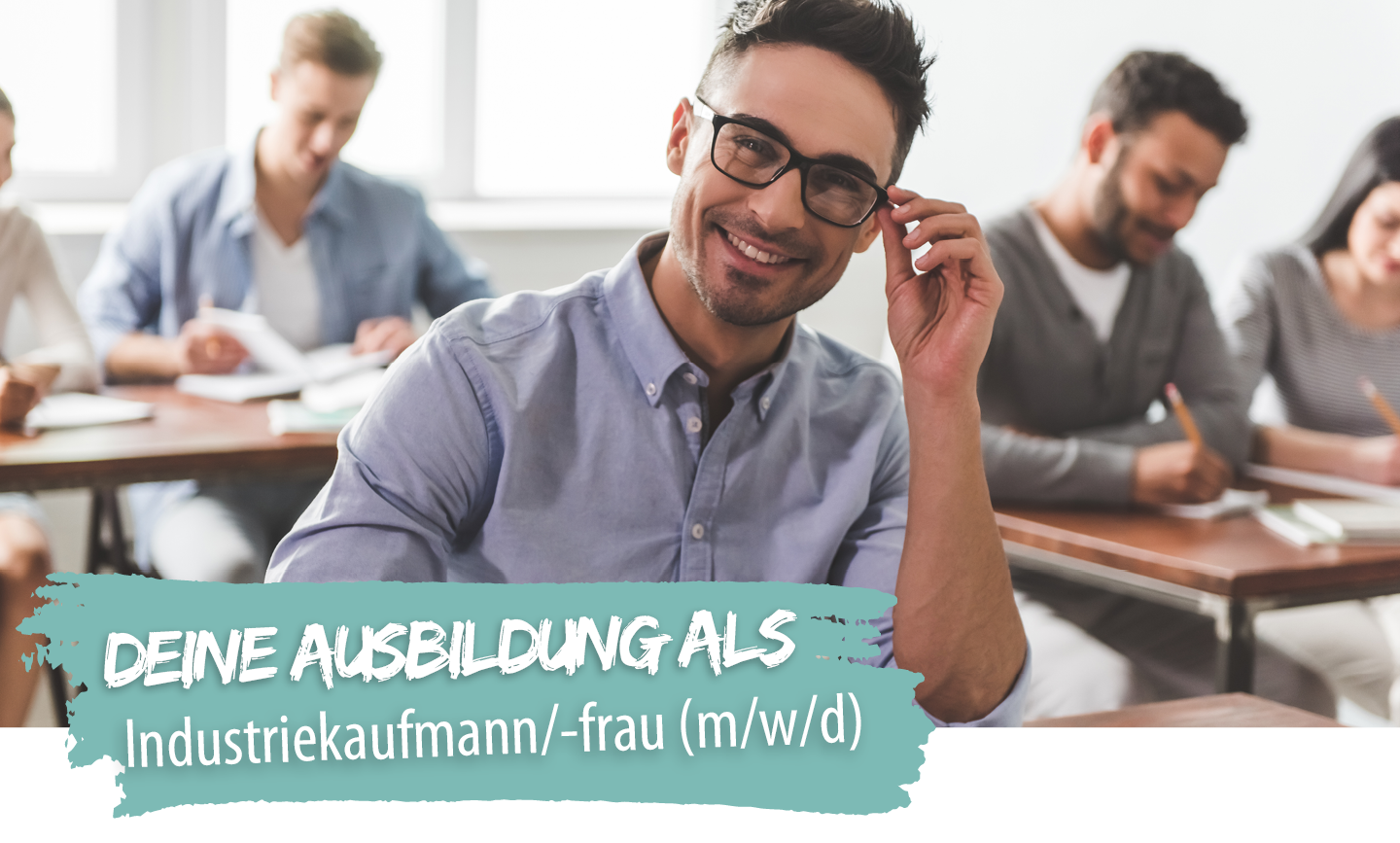 Header_Ausbildung_Industriekaufmann-frau_mobil